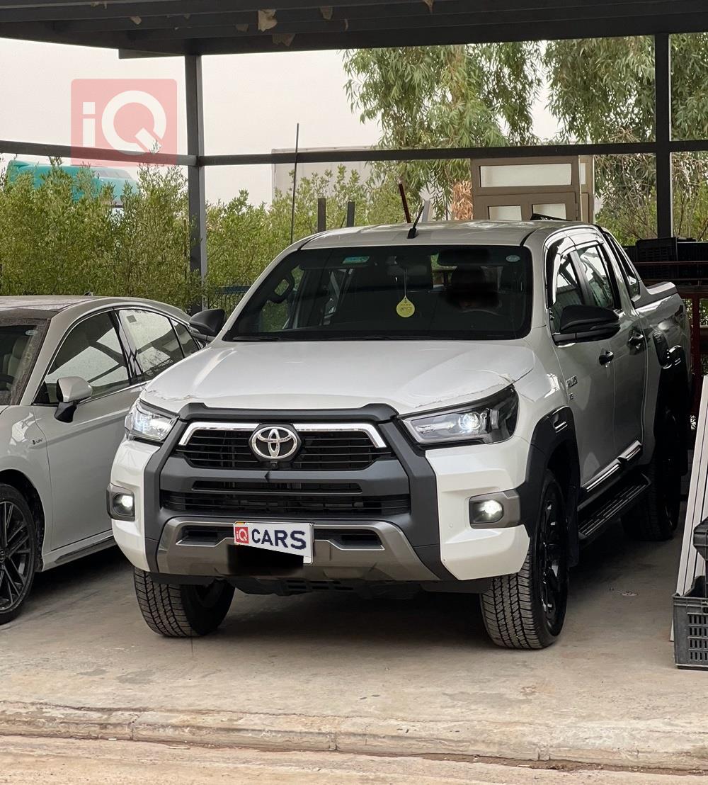 تويوتا هايلوكس